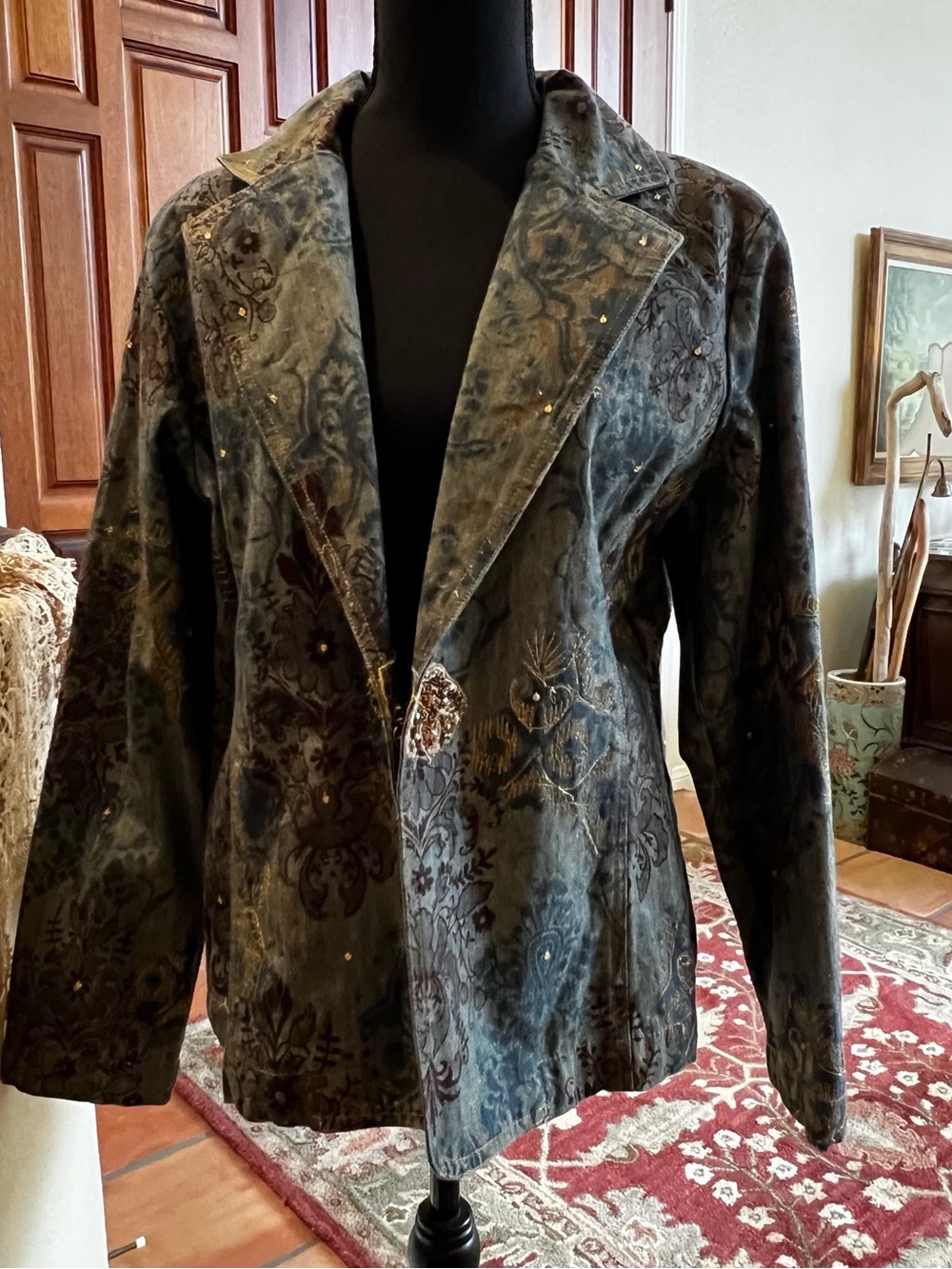 Chicos 2 L 12-14 Blue Denim Embellished Floral Beaded Hook Eye Front Jacket Boho